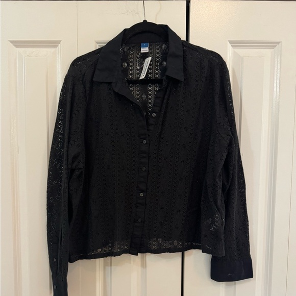 Old Navy Crochet Knit Button Up Black Womens's L Long Sleeve Collared NEW - Picture 3 of 6
